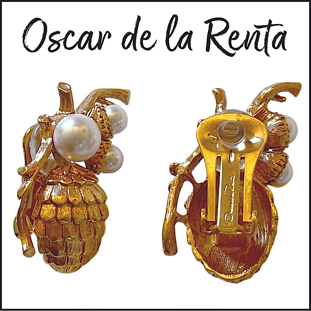 Oscar de la Renta 🆕 Runway Pearl Pinecone Earrings • Gold/Pearl • NWT